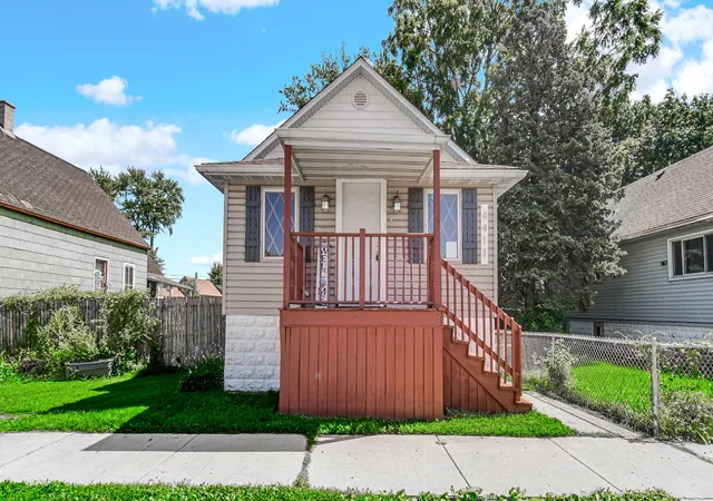 Photo 2 of Sale Pending at 4411 S Grover Ave, Hammond, IN 46327 | MLS# 844231 | Listing updated on 2026-09-21
