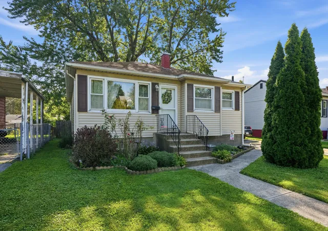 1st image of 7613 S Mccook Ave, Hammond, IN 46323 | MLS# 844374