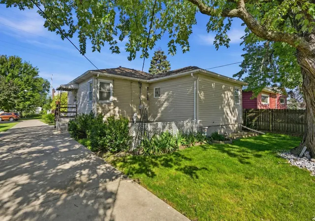 4th image of 7613 S Mccook Ave, Hammond, IN 46323 | MLS# 844374