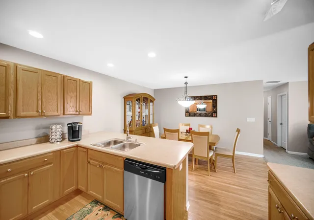Photo 3 of Townhouse for sale at 1712 E 106th Ave, Crown Point, IN 46307 | MLS# 844237 | Listing updated on 2026-09-23