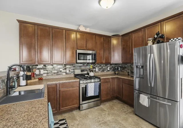 Photo 4 of Condo for sale at 11540 Vermont Ct, Crown Point, IN 46307 | MLS# 844245 | Listing updated on 2026-10-05