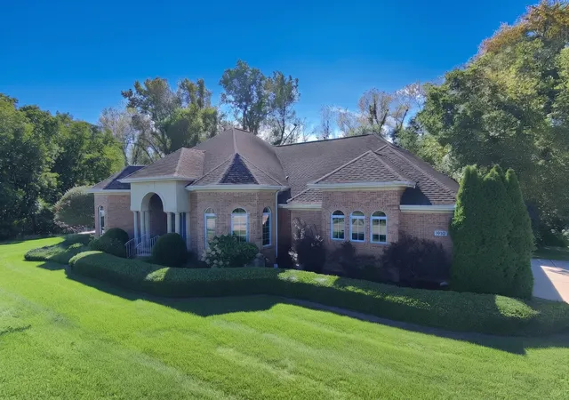 Photo 1 of Single family home for sale at 1910 Catkin Cir, Chesterton, IN 46304 | MLS# 844240 | Listing updated on 2026-10-02