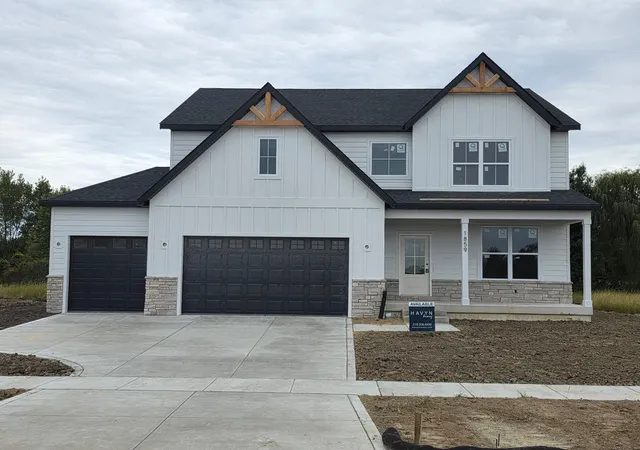 Single family home for sale at 1859 Lambrusco Dr, Valparaiso, IN 46385 | MLS# 844241
