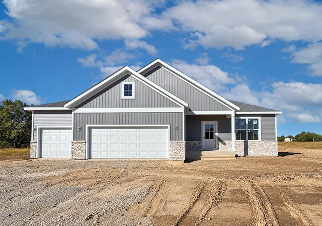 Photo 1 of Single family home for sale at 2754 Calabria Ln, Valparaiso, IN 46385 | MLS# 844242 | Listing updated on 2026-10-05