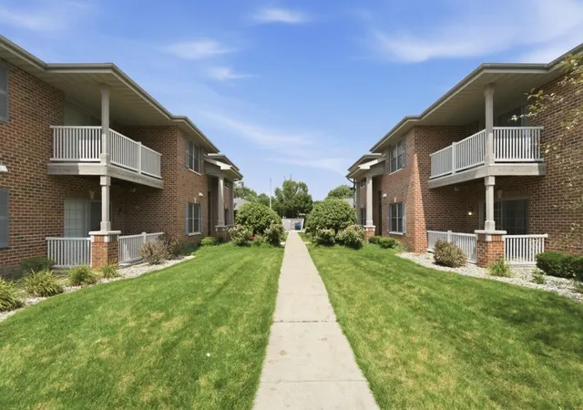 18th image of 629 Cambridge Ct #1-d, Munster, IN 46321 | MLS# 844280