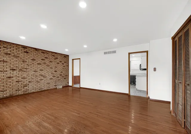 Photo 3 of Single family home for sale at 2060 Jackson St, Portage, IN 46368 | MLS# 846247 | Listing updated on 2026-10-05
