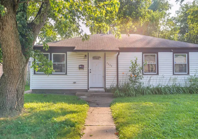 Photo 3 of Sale Pending at 7432 Southeastern Ave, Hammond, IN 46324 | MLS# 844260 | Listing updated on 2026-09-03