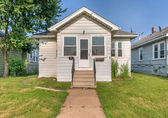1st image of 6425 Van Buren Ave, Hammond, IN 46324 | MLS# 844262