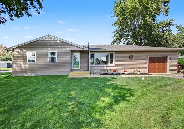 2nd image of 397 E 300 S, Valparaiso, IN 46383 | MLS# 844270