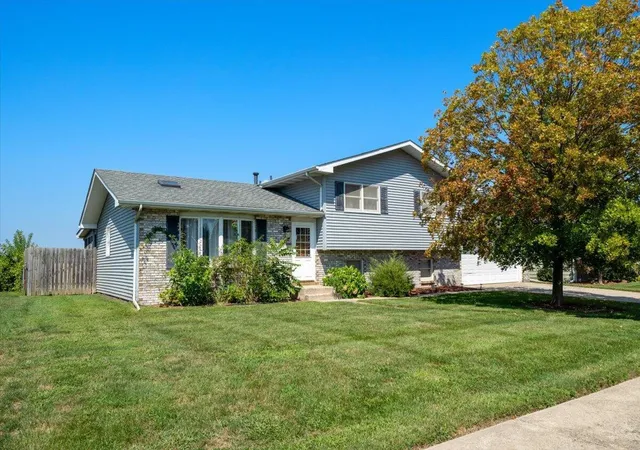 2nd image of 7520 Johnson St, Merrillville, IN 46410 | MLS# 844277