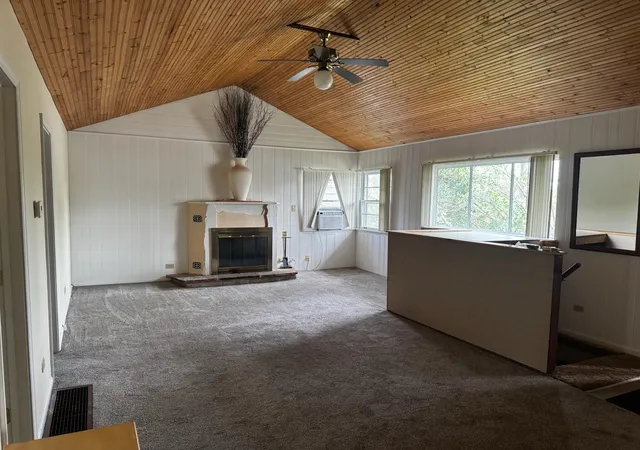 Photo 3 of Sale Pending at 1394 Burns Dr, Portage, IN 46368 | MLS# 844287 | Listing updated on 2026-09-15