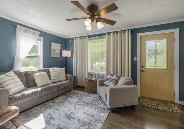 Photo 4 of Sale Pending at 3605 Evans Ave, Valparaiso, IN 46383 | MLS# 844293 | Listing updated on 2026-09-20
