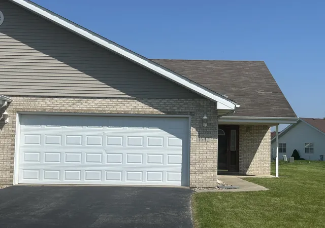 1st image of 1642 Flag Ct, Crown Point, IN 46307 | MLS# 844338