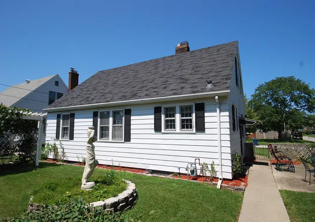 Photo 2 of Single family home for sale at 415 Thurman Ave, Michigan City, IN 46360 | MLS# 844283 | Listing updated on 2026-08-25