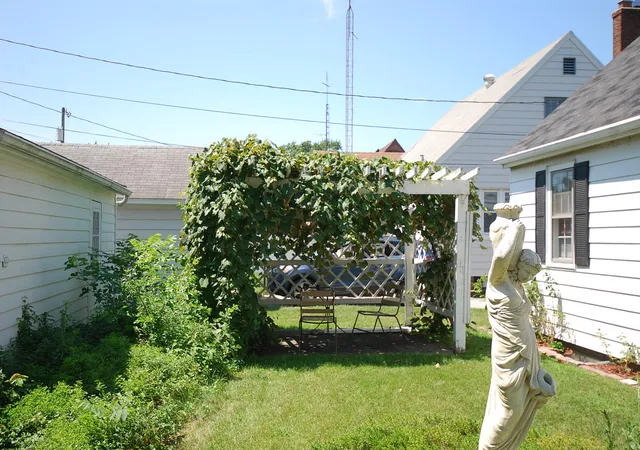 Photo 3 of Single family home for sale at 415 Thurman Ave, Michigan City, IN 46360 | MLS# 844283 | Listing updated on 2026-08-25
