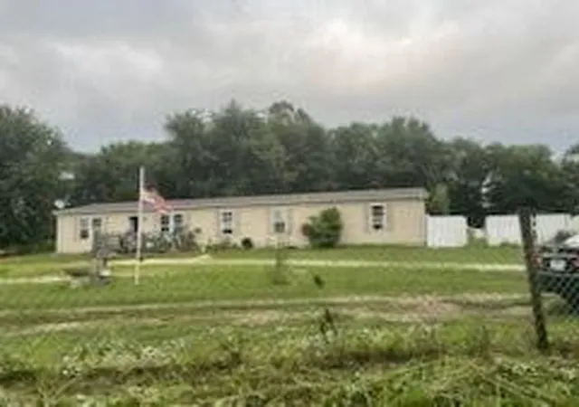 2nd image of 5860 S 250 W, North Judson, IN 46366 | MLS# 844289