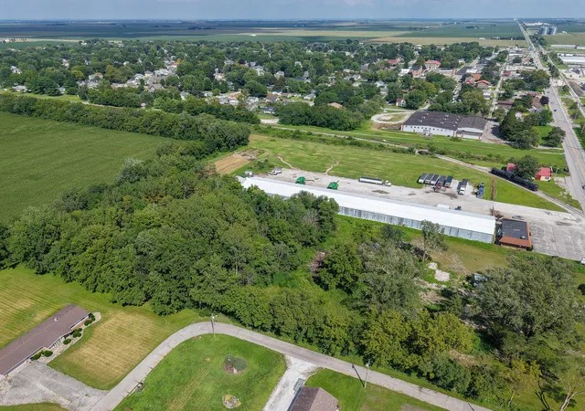 3rd image of 206 W Seymour St, Kentland, IN 47951 | MLS# 844295