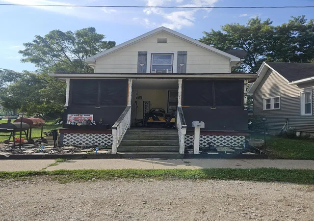 Photo 1 of Single family home for sale at 404 Green St, Michigan City, IN 46360 | MLS# 844647 | Listing updated on 2026-09-01