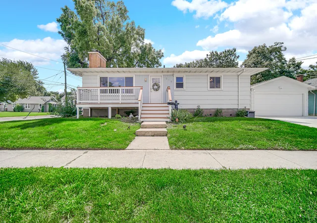 Photo 1 of Sale Pending at 519 E North St, Crown Point, IN 46307 | MLS# 844404 | Listing updated on 2026-09-05