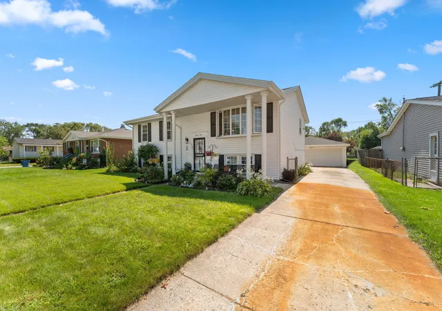 27th image of 303 Minter Dr, Griffith, IN 46319 | MLS# 844312