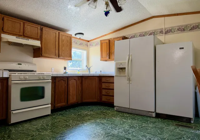 Photo 4 of Manufactured home for sale at 7497 S 250 W, North Judson, IN 46366 | MLS# 844314 | Listing updated on 2026-08-30