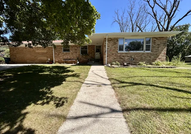 Photo 1 of Single family home for sale at 211 Carnation St Ne, De Motte, IN 46310 | MLS# 844322 | Listing updated on 2026-09-23