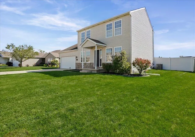 3rd image of 10725 Illinois St, Crown Point, IN 46307 | MLS# 844325