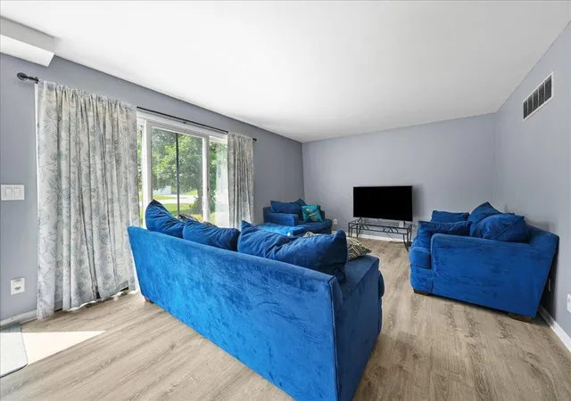 Photo 2 of Single family home for sale at 3562 Sunrise Dr, Crown Point, IN 46307 | MLS# 844416 | Listing updated on 2026-10-05