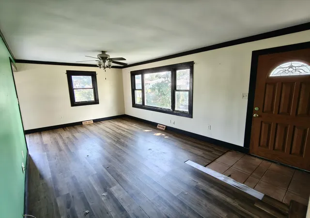 3rd image of 3527 41St St, Highland, IN 46322 | MLS# 844357