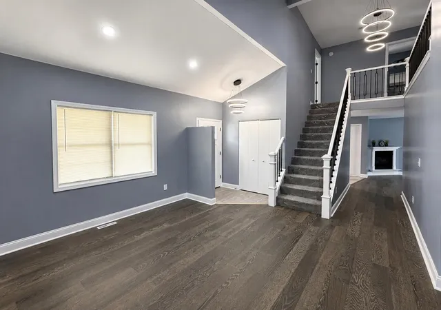 Photo 3 of Sale Pending at 264 Pettibone Ave, Crown Point, IN 46307 | MLS# 844511 | Listing updated on 2026-09-02