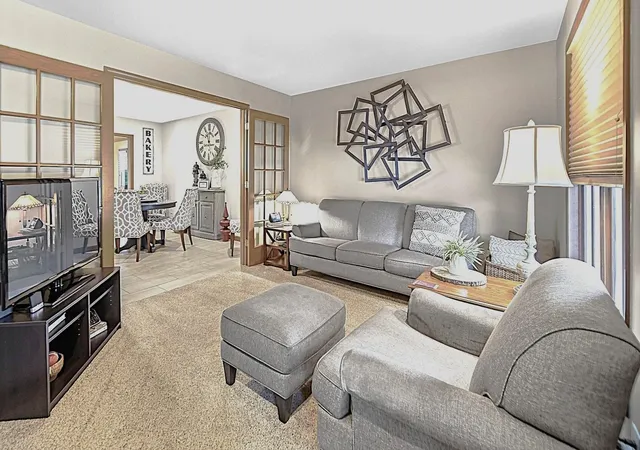 Photo 3 of Single family home for sale at 419 N True St, Griffith, IN 46319 | MLS# 844698 | Listing updated on 2026-09-09
