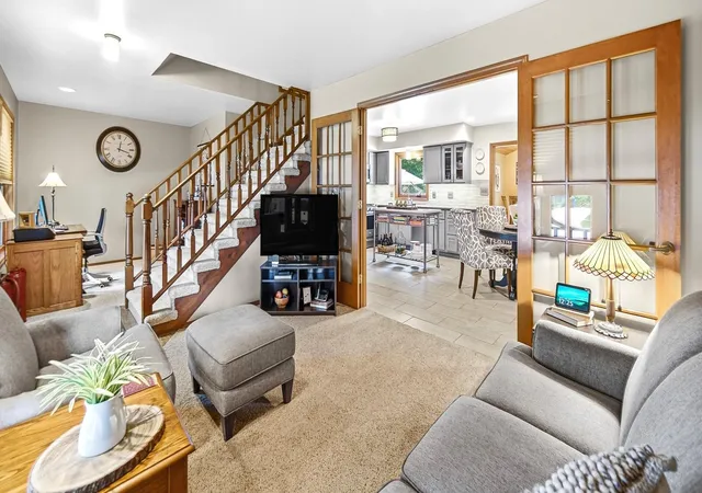Photo 4 of Single family home for sale at 419 N True St, Griffith, IN 46319 | MLS# 844698 | Listing updated on 2026-09-09