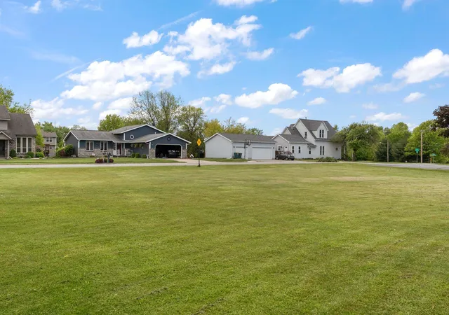 Photo 2 of Sale Pending at 256 Pineview Ln, Valparaiso, IN 46383 | MLS# 844345 | Listing updated on 2026-09-03