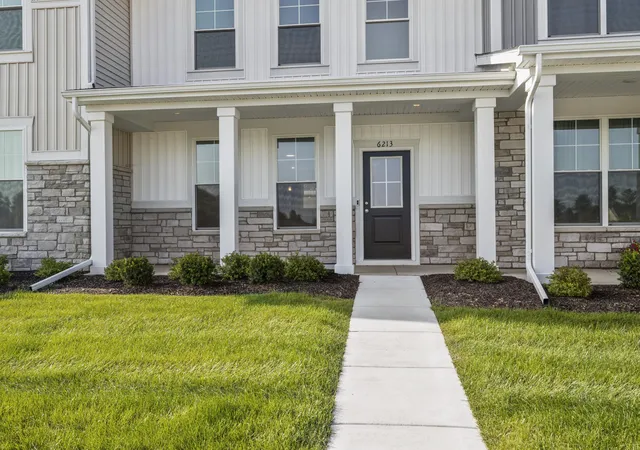 Photo 2 of Townhouse for sale at 6213 Brook Ave, Portage, IN 46368 | MLS# 844391 | Listing updated on 2026-09-02