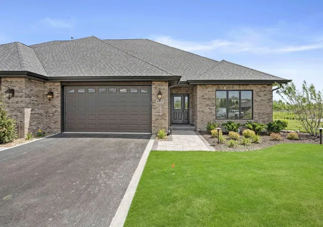 Multi family home for sale at 8432 Shell Dr, St. John, IN 46373 | MLS# 844434