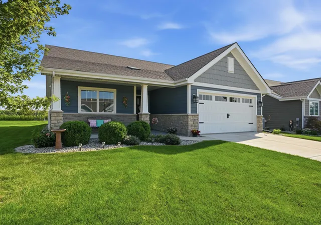Photo 2 of Single family home for sale at 8069 Cranberry Dr, St. John, IN 46373 | MLS# 844520 | Listing updated on 2026-09-13
