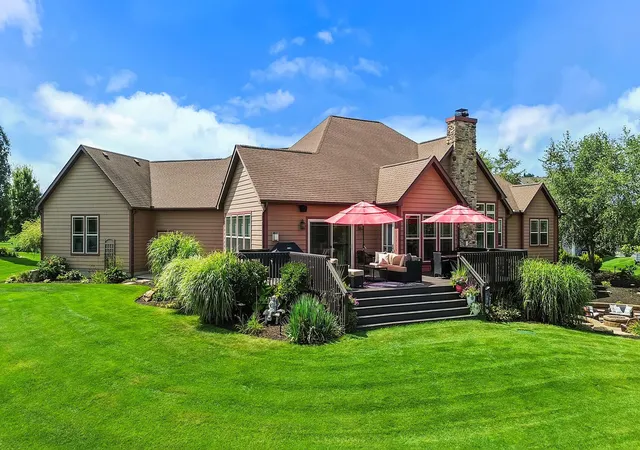 Photo 3 of Mansion for sale at 141 S Belgian Ct, Valparaiso, IN 46383 | MLS# 844564 | Listing updated on 2026-09-15