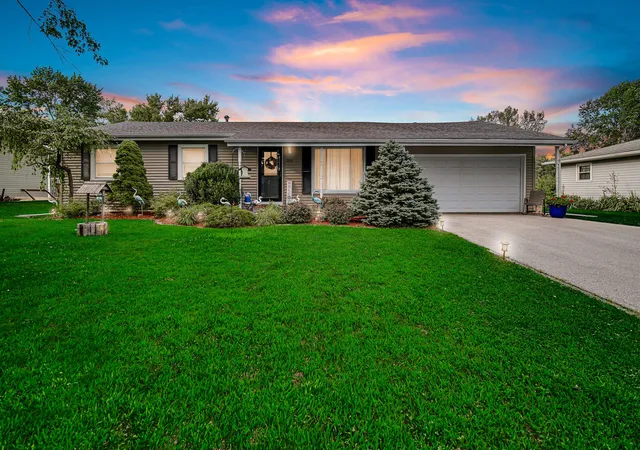 Photo 1 of Single family home for sale at 155 Lexington St, Valparaiso, IN 46385 | MLS# 844528 | Listing updated on 2026-09-17