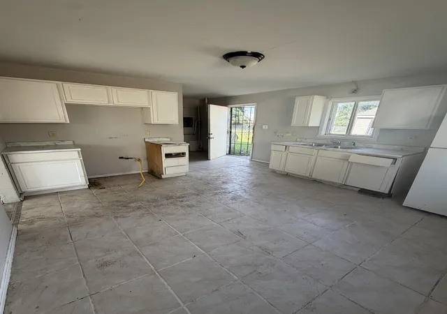 Photo 4 of Single family home for sale at 640 S New Jersey St, Gary, IN 46403 | MLS# 844450 | Listing updated on 2026-09-03