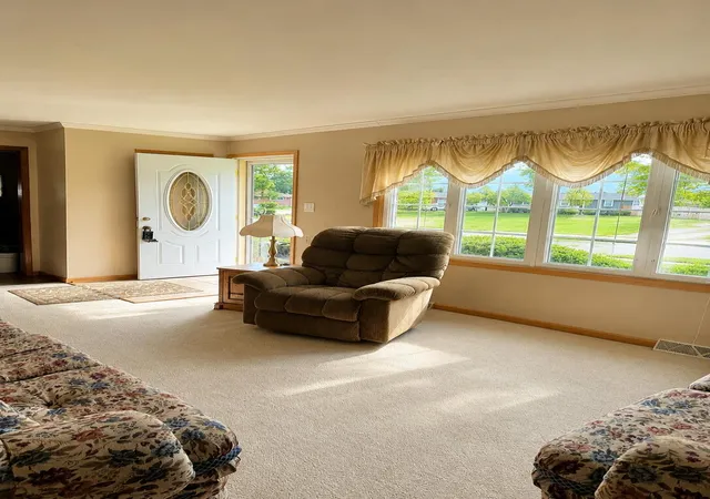Photo 3 of Single family home for sale at 417 Softwood Dr, Hobart, IN 46342 | MLS# 844596 | Listing updated on 2026-09-03