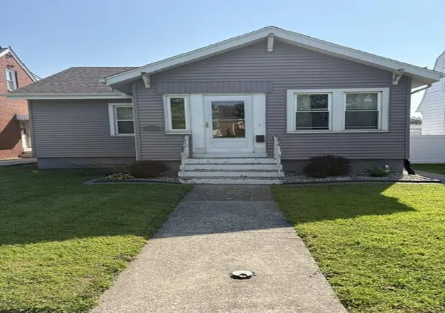Photo 1 of Sale Pending at 2125 Lake Ave, Whiting, IN 46394 | MLS# 844430 | Listing updated on 2026-08-31