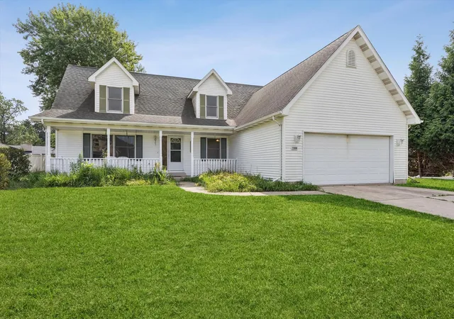 Photo 1 of Sale Pending at 1184 Woodland Dr, Chesterton, IN 46304 | MLS# 844447 | Listing updated on 2026-08-30