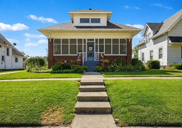 Photo 1 of Single family home for sale at 210 G St, La Porte, IN 46350 | MLS# 844514 | Listing updated on 2026-09-03