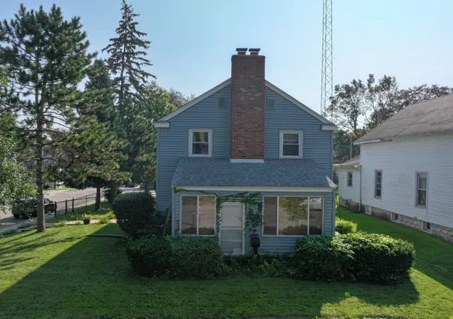 Photo 3 of Sale Pending at 724 N Center St, Plymouth, IN 46563 | MLS# 844477 | Listing updated on 2026-08-31
