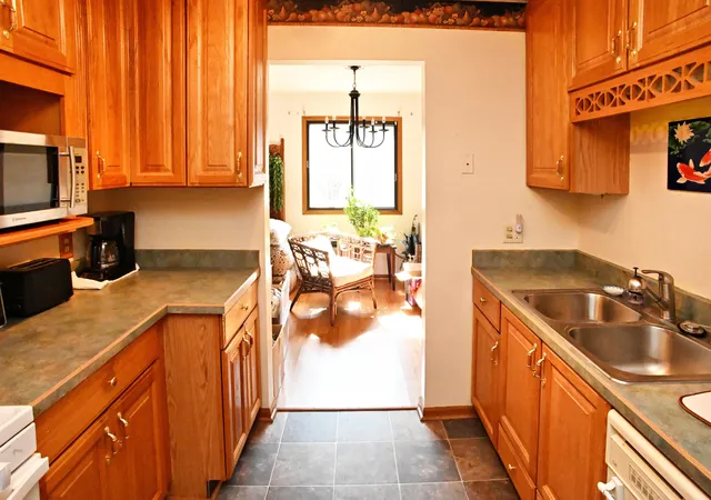Photo 2 of Sale Pending at 1951 David Dr, Chesterton, IN 46304 | MLS# 844760 | Listing updated on 2026-09-05