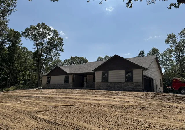 Photo 3 of Single family home for sale at 11149 Quail Run Dr W, Wheatfield, IN 46392 | MLS# 844499 | Listing updated on 2026-09-02