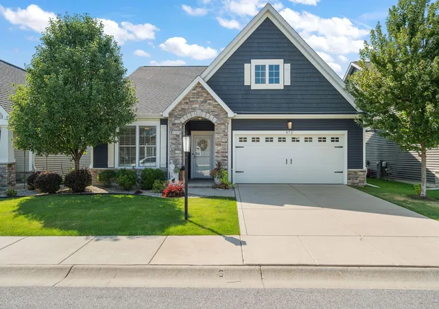 Photo 2 of Sale Pending at 472 Cypress Ln, Chesterton, IN 46304 | MLS# 844885 | Listing updated on 2026-09-22