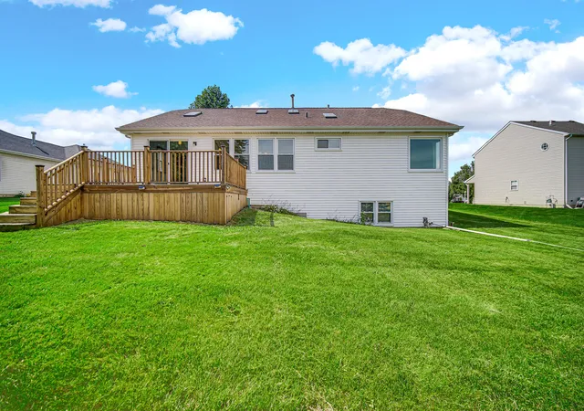 Photo 3 of Single family home for sale at 8535 Taney St, Merrillville, IN 46410 | MLS# 844870 | Listing updated on 2026-09-24