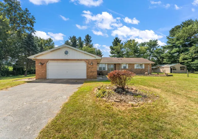 Photo 3 of Sale Pending at 6611 W 1350 N, De Motte, IN 46310 | MLS# 844557 | Listing updated on 2026-09-12