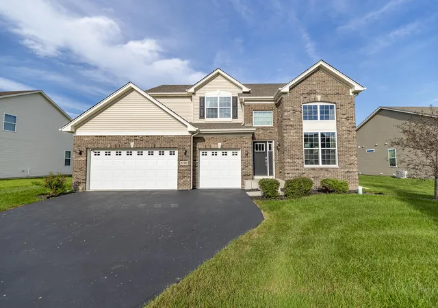 Single family home for sale at 10461 Pine Ln, St. John, IN 46373 | MLS# 844524